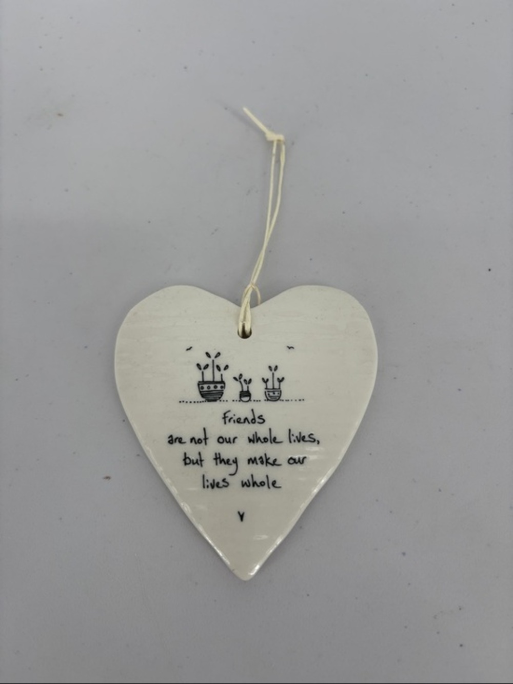🐯 White Heart Hanging Plaque with Friendship Quote